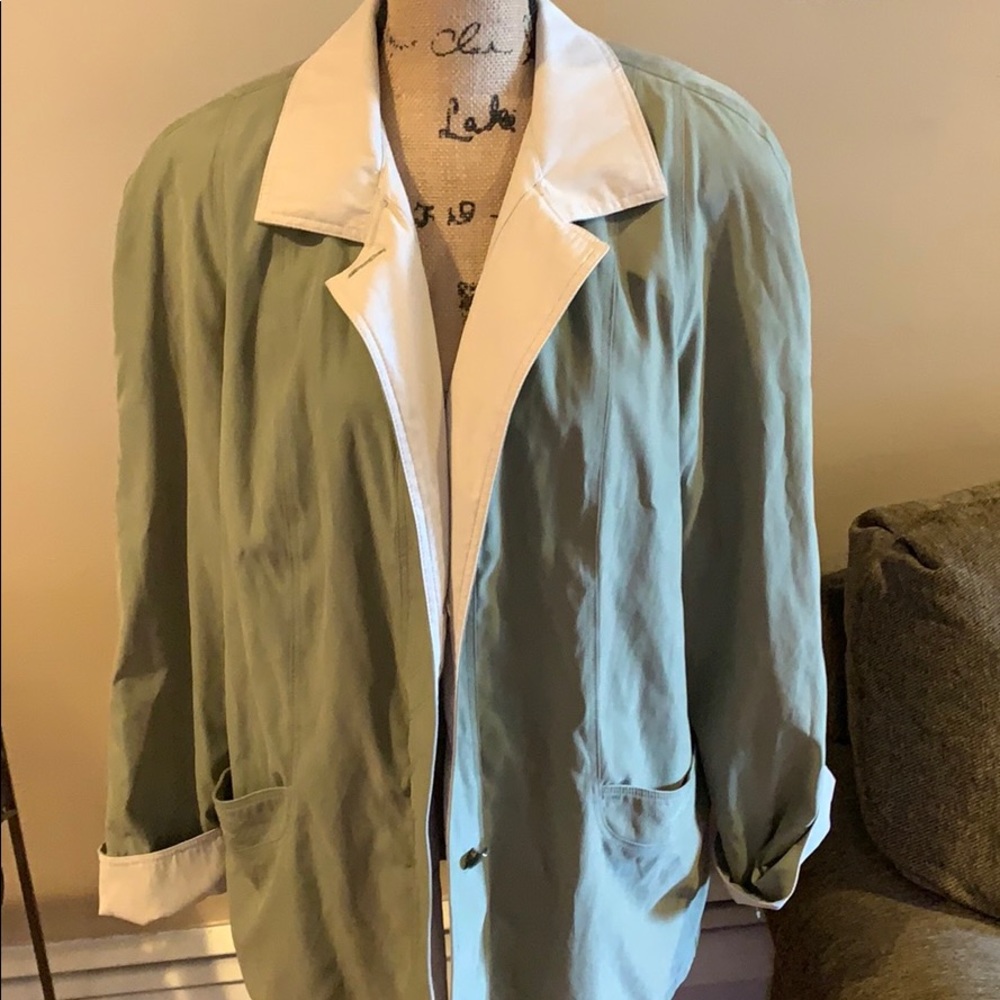 Outbrook Woman Super Soft Hooded Raincoat